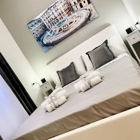 Couette-café Pirri Palerme