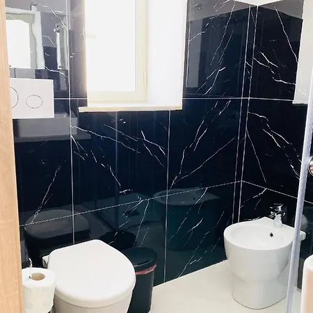 Couette-café Pirri 3*